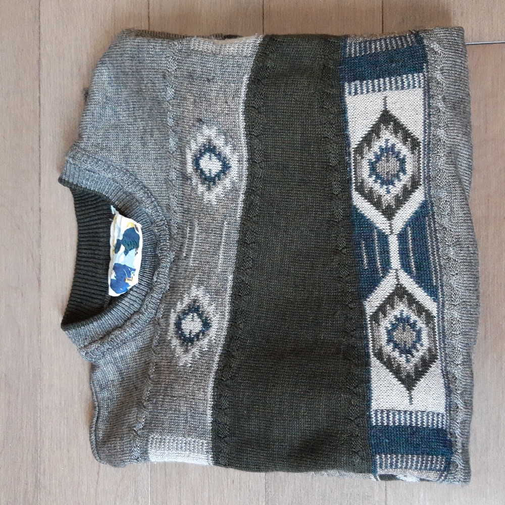 Vintage Sweater / Made in Canada